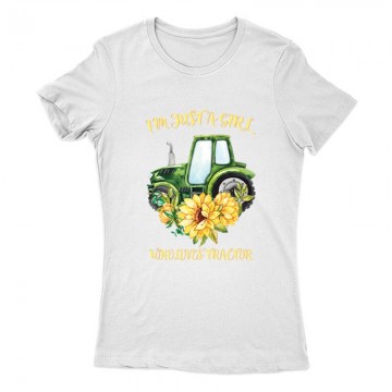 Just A Girl Who Love Tractor Női Póló