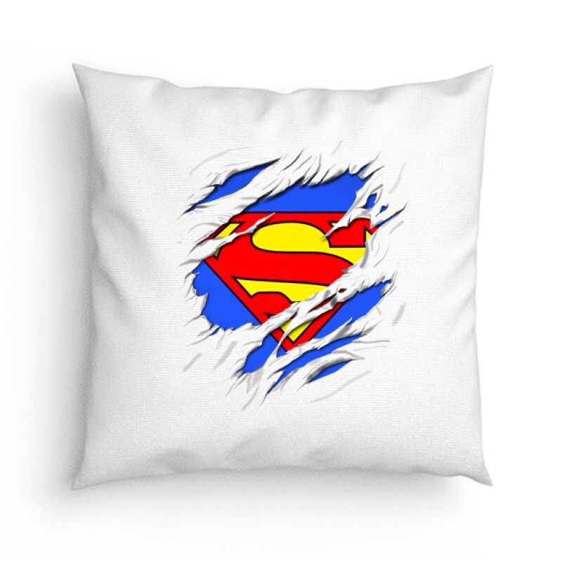 Superman tépett Párna