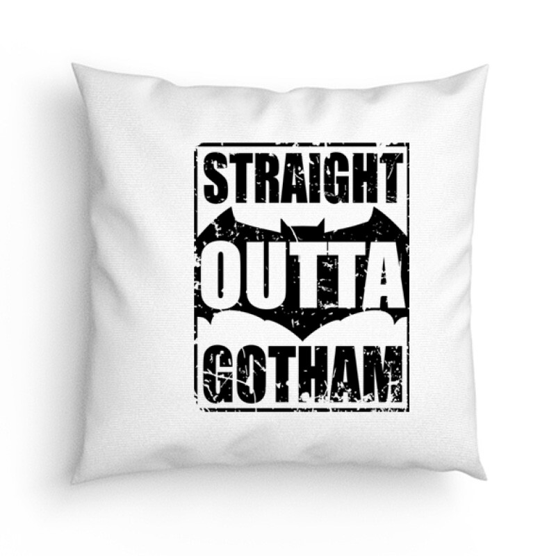 Straight Outta Gotham Párna