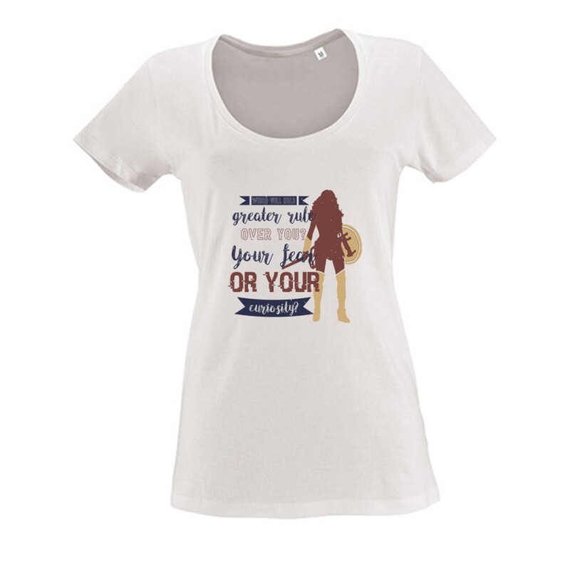 Which will hold greater rule Női O Nyakú Póló