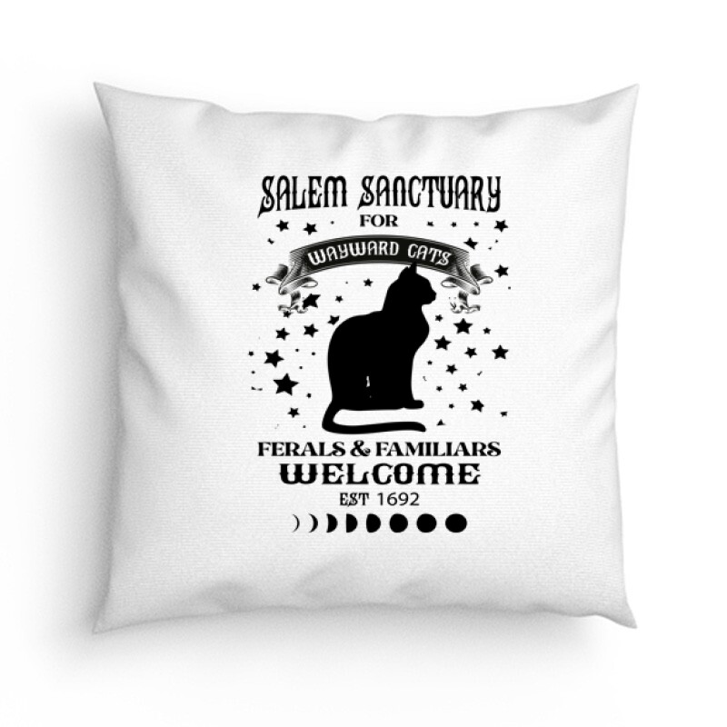 Salem Sanctuary Párna