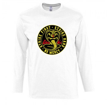 Cobra Kai logo slogen...