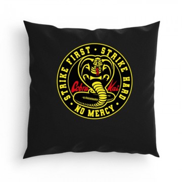 Cobra Kai logo slogen Párna