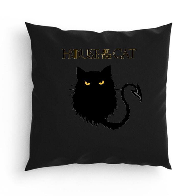 House of the cat Párna