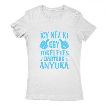 Tökéletes dartsos anyuka...
