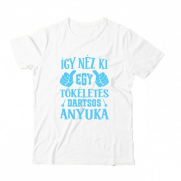Tökéletes dartsos anyuka...