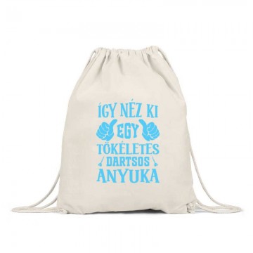 Tökéletes dartsos anyuka...