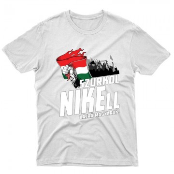 Szurkolni kell - zászló...