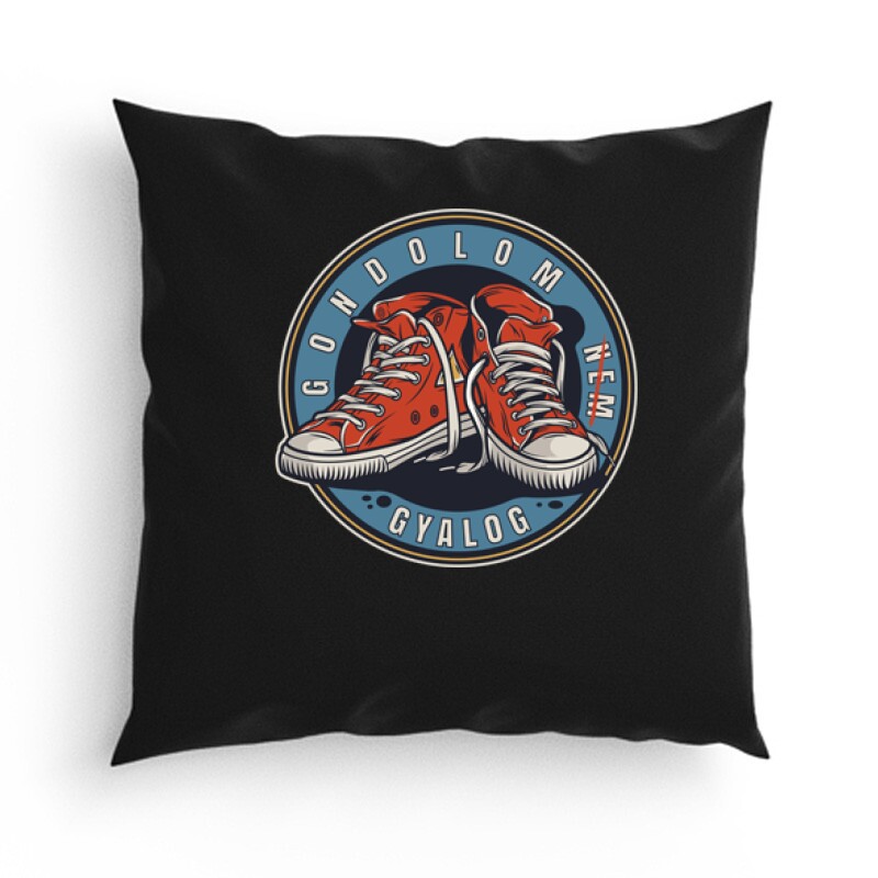 Gondolom nem gyalog kör logó Párna