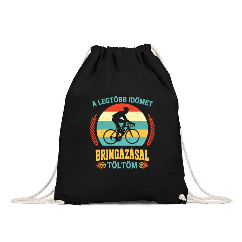 Legtöbb időt bringázással töltöm Hátizsák