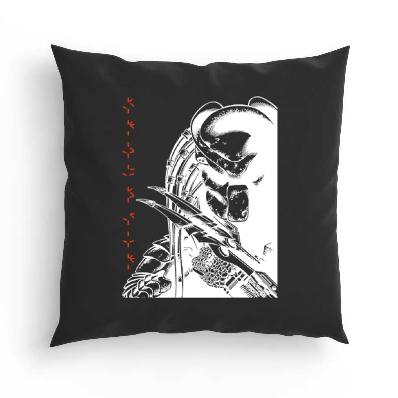 Predator Face Text Párna