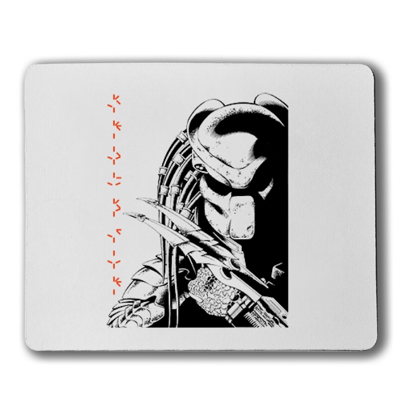 Predator Face Text Egérpad