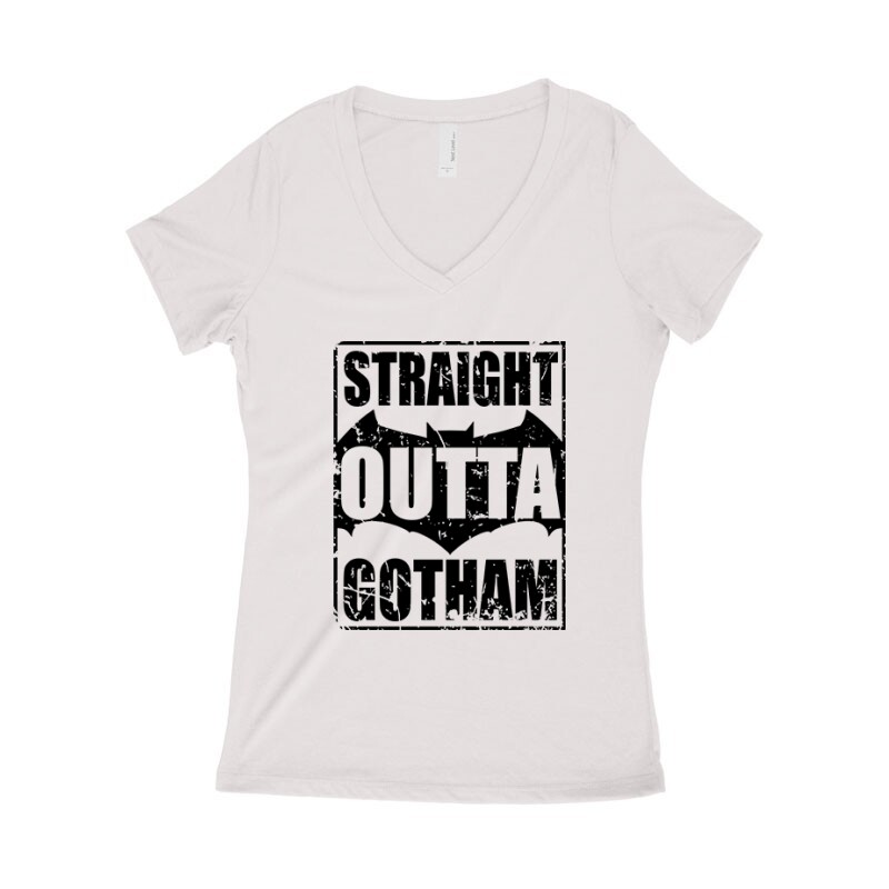 Straight Outta Gotham Női póló V kivágott
