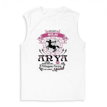 Nyilas Anyuka Vagyok Férfi Trikó